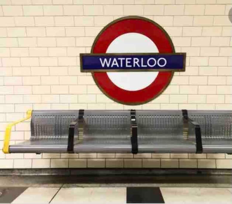 Byfleet Entire 3 Bed House Weybridge Brooklands, Londonヴィラ エクステリア 写真